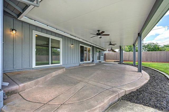 6100 Woodhaven Ave, Carmichael, CA 95608