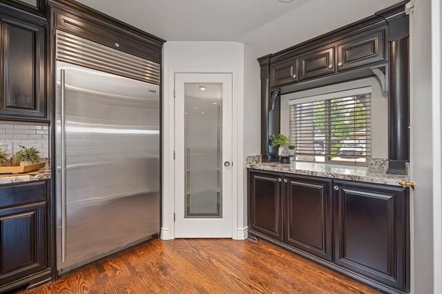 6100 Woodhaven Ave, Carmichael, CA 95608