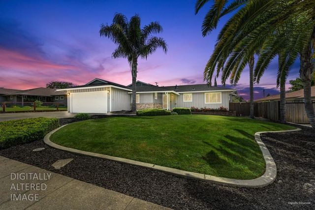 6100 Woodhaven Ave, Carmichael, CA 95608