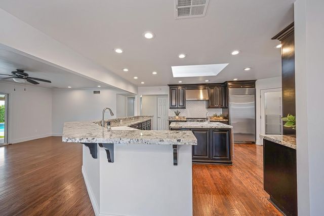 6100 Woodhaven Ave, Carmichael, CA 95608