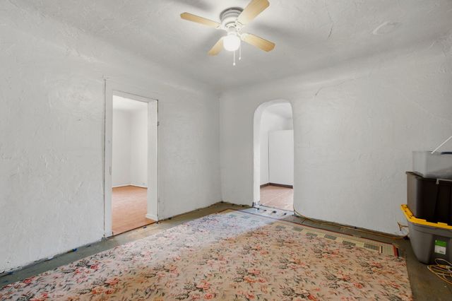 1204 John Street SE, Albuquerque, NM 87102