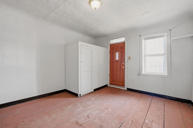 1204 John Street SE, Albuquerque, NM 87102