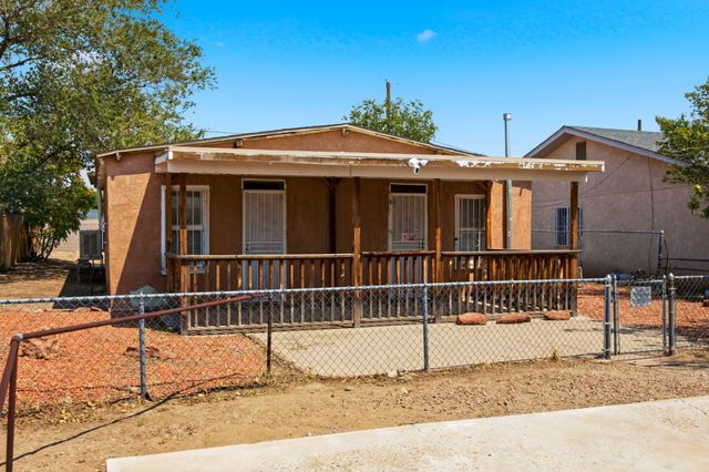1204 John Street SE, Albuquerque, NM 87102