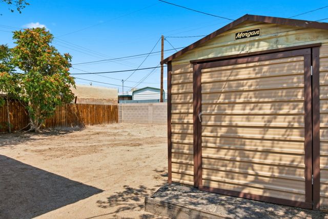 1204 John Street SE, Albuquerque, NM 87102