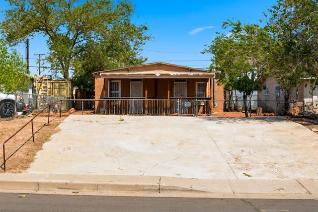 1204 John Street SE, Albuquerque, NM 87102
