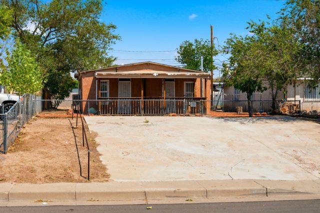 1204 John Street SE, Albuquerque, NM 87102