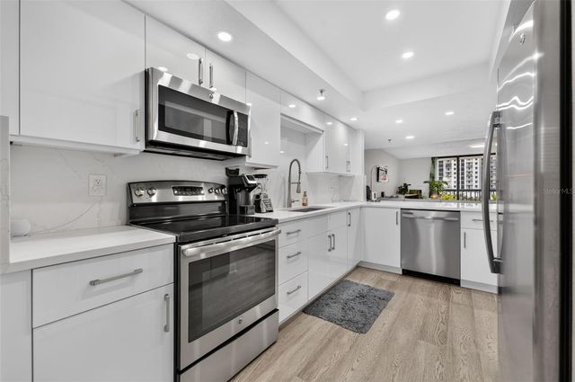 530 E CENTRAL BOULEVARD 803, Orlando, FL 32801