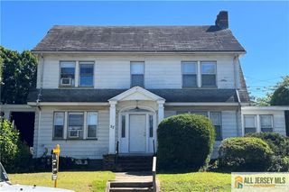 22 Lafayette Street, New Brunswick, NJ 08901
