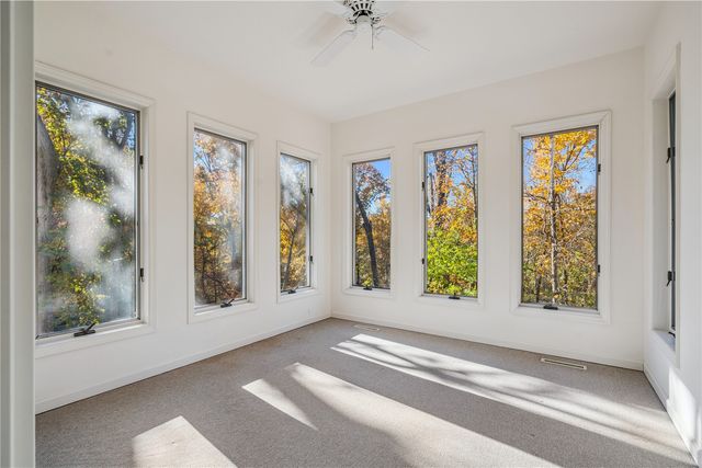 1919 SE Oak Knolls Court, Cedar Rapids, IA 52403