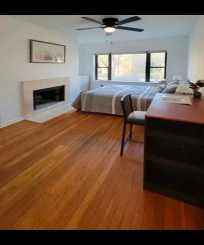 681 W Wrightwood Avenue 2E, Chicago, IL 60614