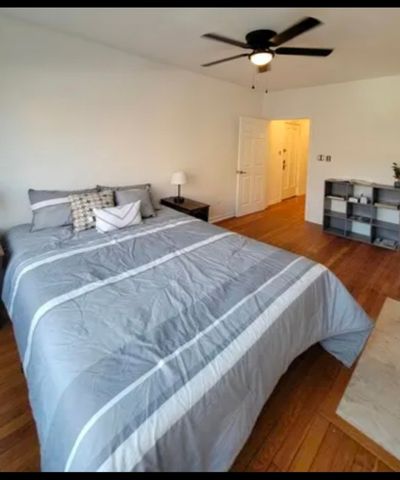 681 W Wrightwood Avenue 2E, Chicago, IL 60614