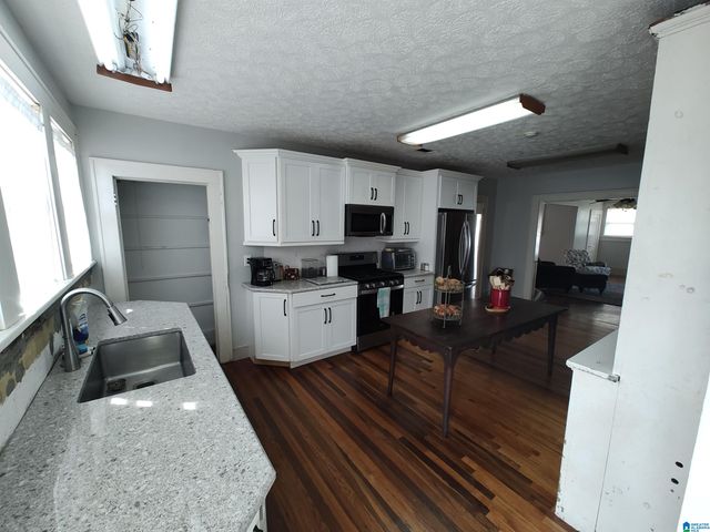 406 BROADWAY AVENUE, Sylacauga, AL 35150