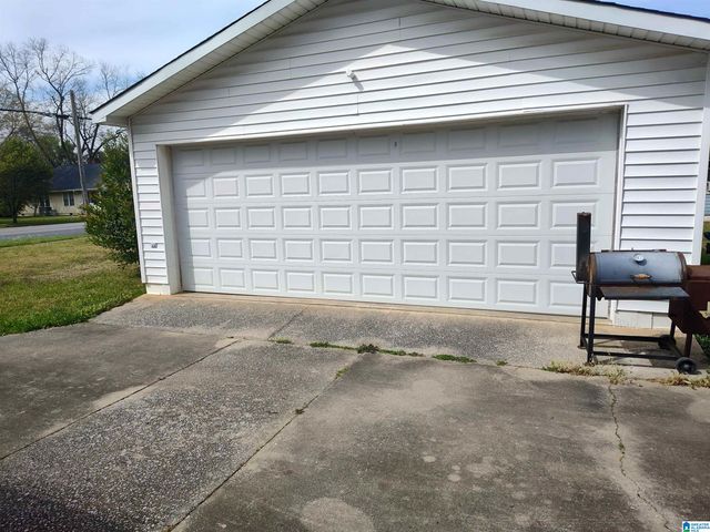 406 BROADWAY AVENUE, Sylacauga, AL 35150