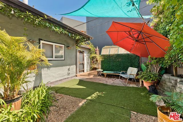 3240 Mcmanus Avenue, Los Angeles, CA 90034