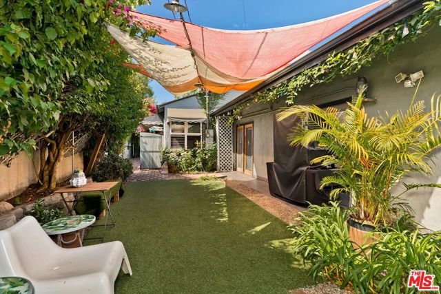 3240 Mcmanus Avenue, Los Angeles, CA 90034