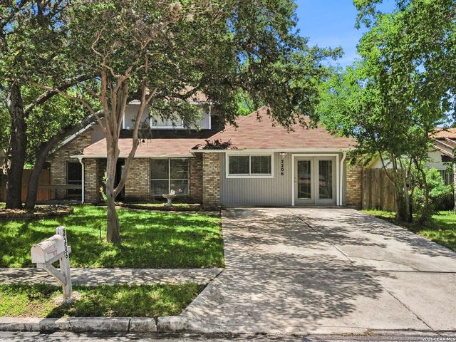 2206 PEACH BLOSSOM ST, San Antonio, TX 78247