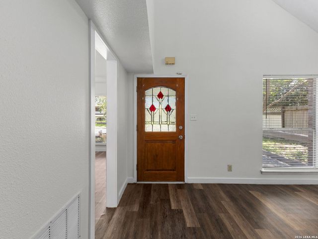 2206 PEACH BLOSSOM ST, San Antonio, TX 78247