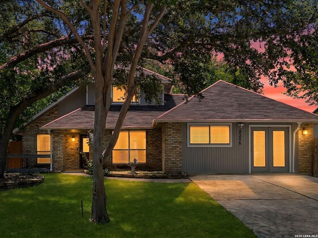 2206 PEACH BLOSSOM ST, San Antonio, TX 78247