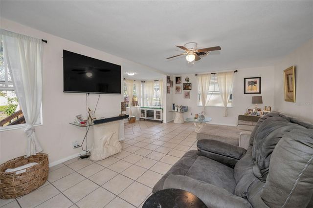 1025 11TH AVENUE NW, Largo, FL 33770