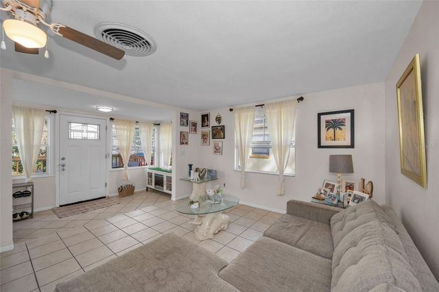 1025 11TH AVENUE NW, Largo, FL 33770