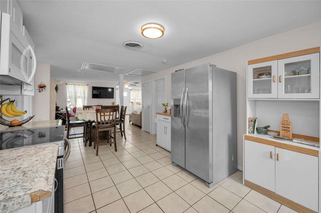 1025 11TH AVENUE NW, Largo, FL 33770