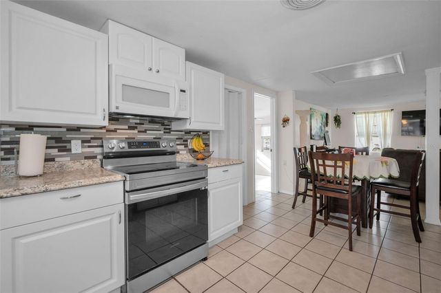 1025 11TH AVENUE NW, Largo, FL 33770