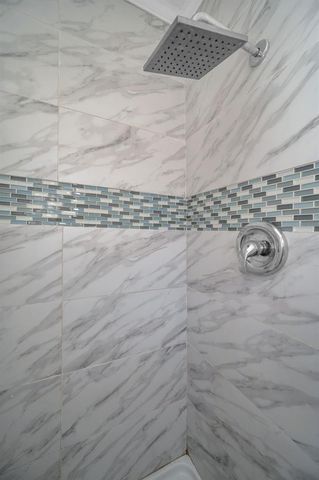 1025 11TH AVENUE NW, Largo, FL 33770