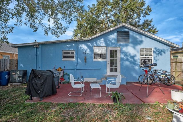 1025 11TH AVENUE NW, Largo, FL 33770