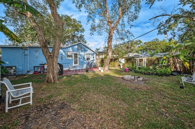 1025 11TH AVENUE NW, Largo, FL 33770