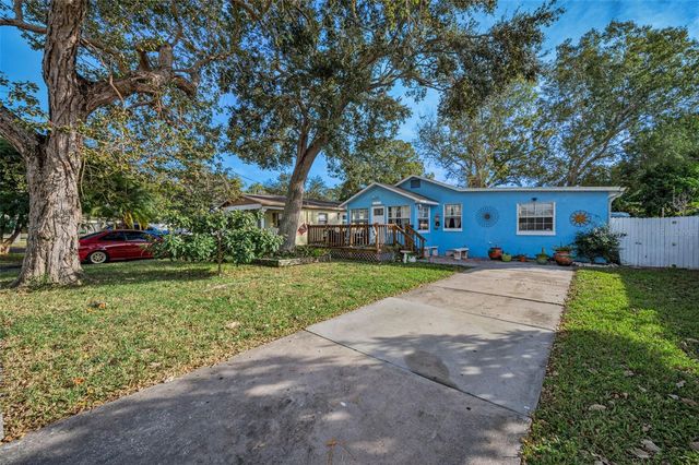 1025 11TH AVENUE NW, Largo, FL 33770