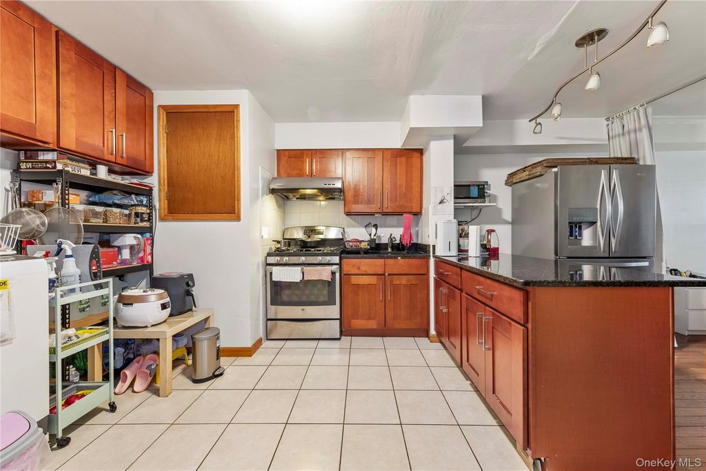 14477 37th Avenue, Flushing, NY 11354 — photo 4
