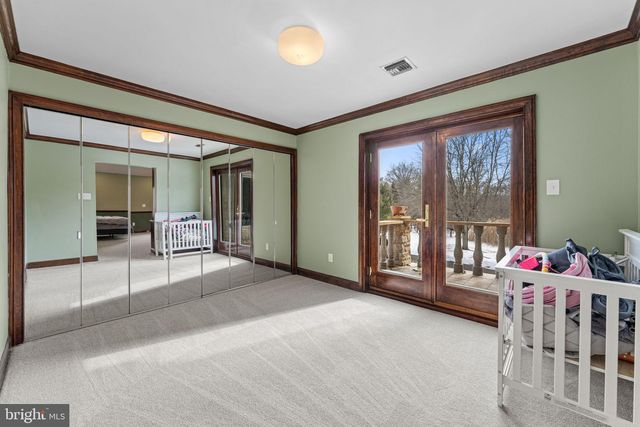 6 CREEKSIDE DR, Ivyland, PA 18974