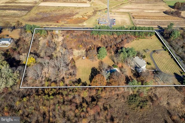 6 CREEKSIDE DR, Ivyland, PA 18974