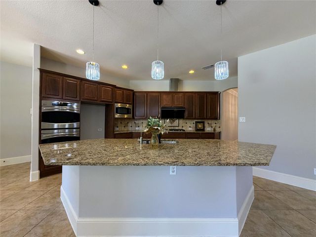 5119 Water Oak Crescent, Fulshear, TX 77441