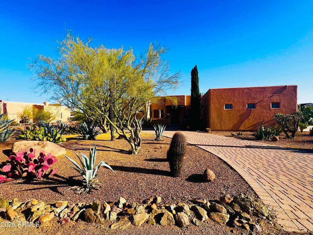 Image 1 of property listing at 36439 N 14TH Street, Phoenix, AZ 85086