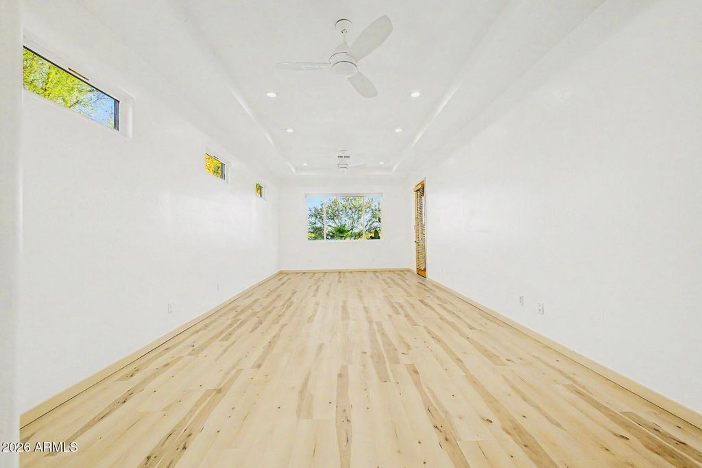 Image 15 of property listing at 36439 N 14TH Street, Phoenix, AZ 85086