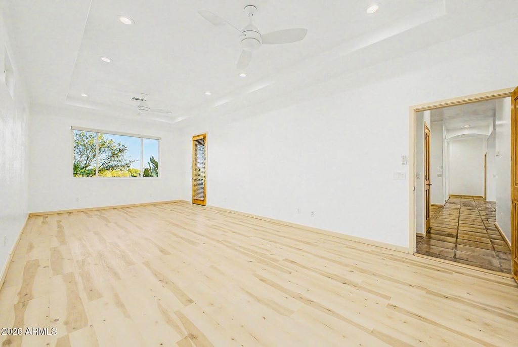 Image 16 of property listing at 36439 N 14TH Street, Phoenix, AZ 85086