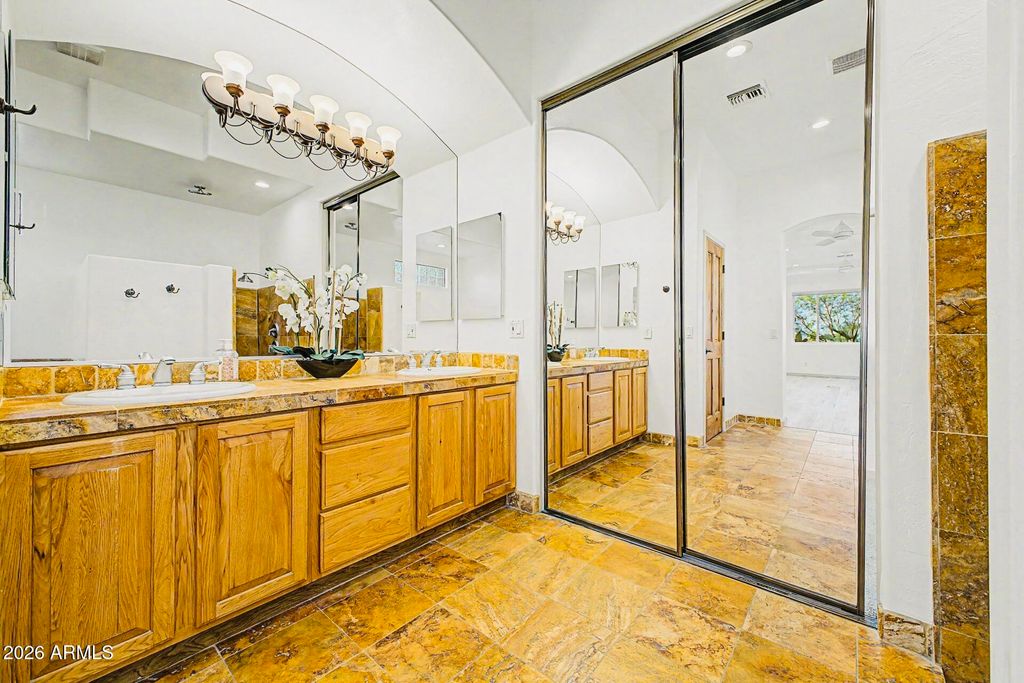 Image 20 of property listing at 36439 N 14TH Street, Phoenix, AZ 85086