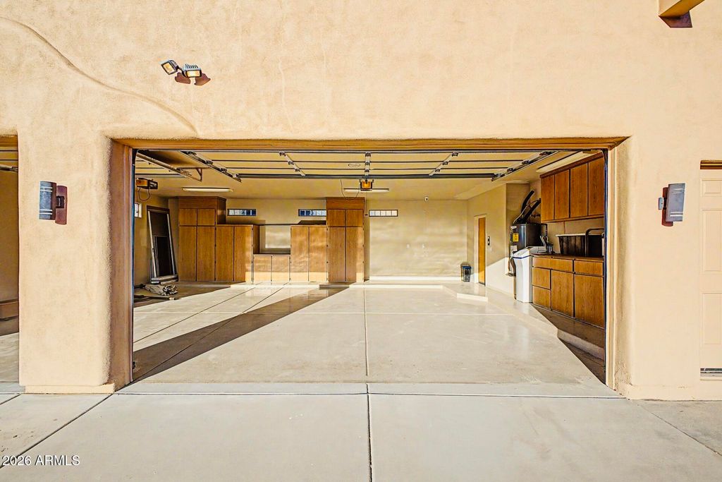 Image 26 of property listing at 36439 N 14TH Street, Phoenix, AZ 85086