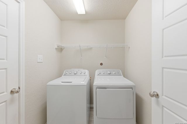 829 Stonemanor Bay, Seguin, TX 78155