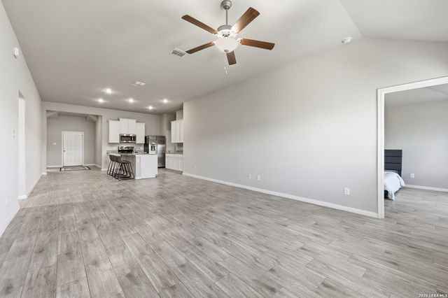 829 Stonemanor Bay, Seguin, TX 78155