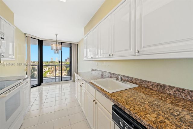 3598 Yacht Club Drive 602, Aventura, FL 33180