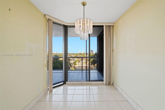 3598 Yacht Club Drive 602, Aventura, FL 33180