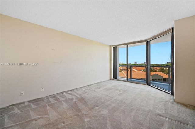 3598 Yacht Club Drive 602, Aventura, FL 33180
