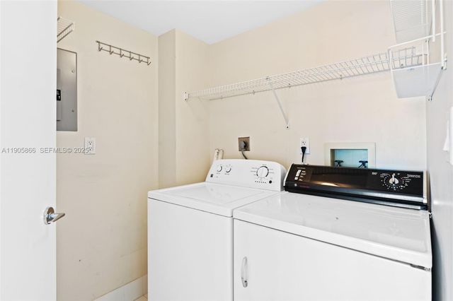 3598 Yacht Club Drive 602, Aventura, FL 33180