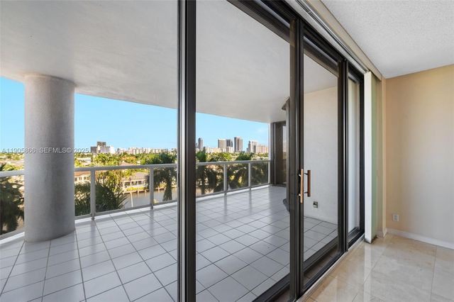 3598 Yacht Club Drive 602, Aventura, FL 33180