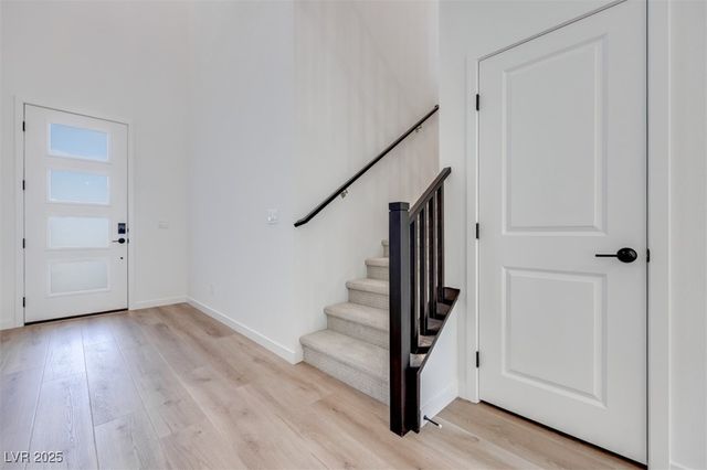 11905 Angle Cliff Avenue, Las Vegas, NV 89138