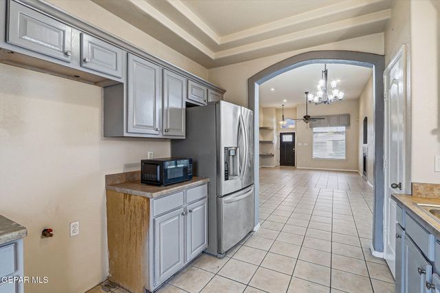 752 Weiermann, Horizon City, TX 79928