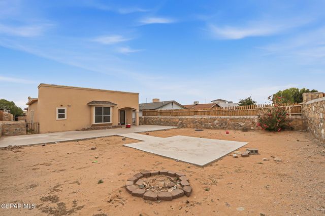752 Weiermann, Horizon City, TX 79928
