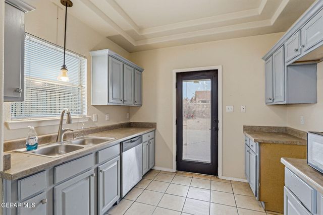 752 Weiermann, Horizon City, TX 79928